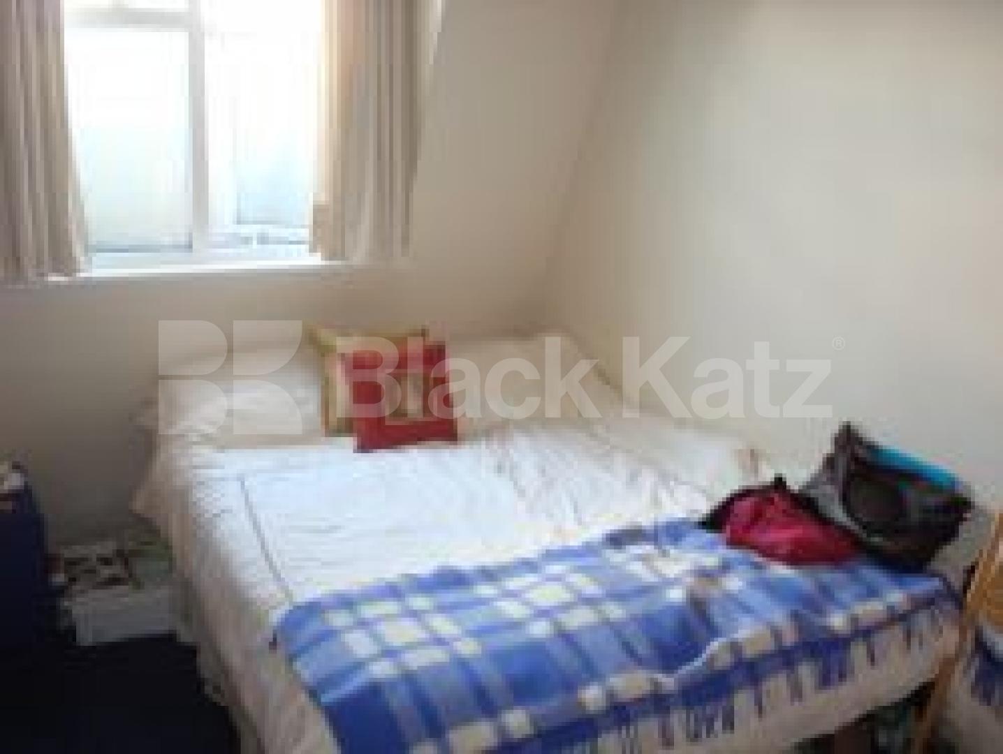 			NEW INSTRUCTION!, 3 Bedroom, 1 bath, 1 reception Flat			 Edbrooke Road, Maida Vale